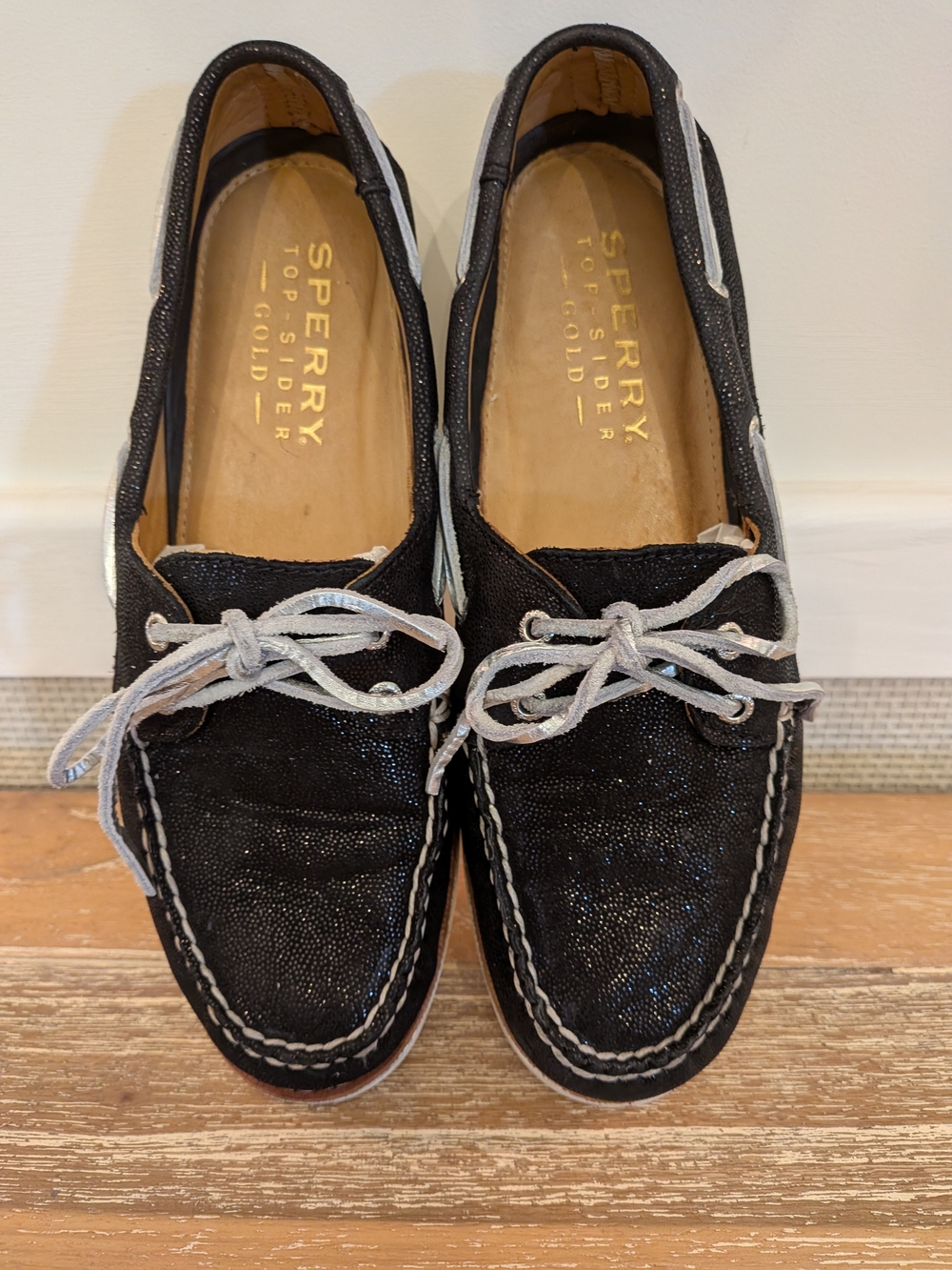 Sperry Women's Black Leather Boat Shoes. 8.5 (Gold Toe Edition) - Picture 3 of 10